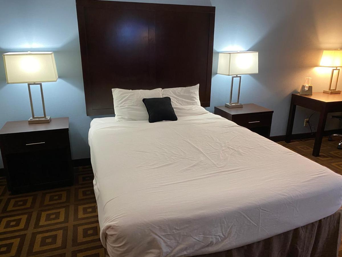 Red Lion Inn & Suites Post Falls Esterno foto